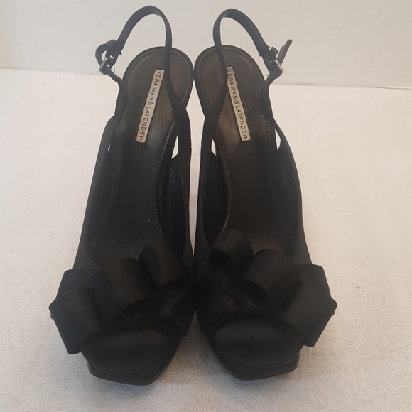 Vera Wang Lavender Black Zohar Slimback Pumps - Picture 2 of 8